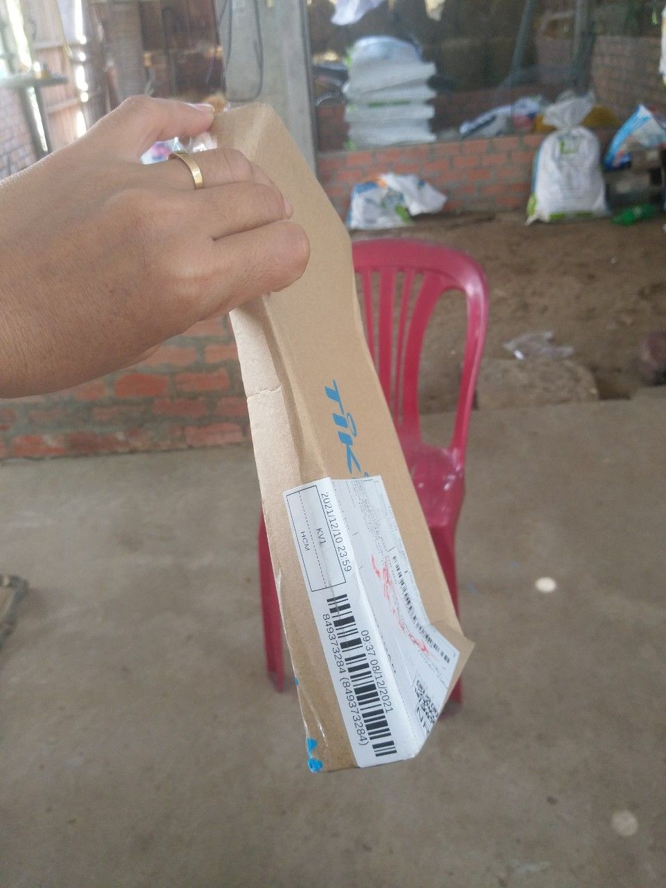 Về tình hình gói hàng không có xốp bảo vệ, lưu y bên tiki nhiêu đó thôi tuy là usb cũng nên có xốp bảo vệ usb chứ.... Còn *** sẽ đánh giá sao.... Về tình hình gói hàng không có xốp bảo vệ, lưu y bên tiki nhiêu đó thôi tuy là usb cũng nên có xốp bảo vệ usb chứ.... Còn *** sẽ đánh giá sao....