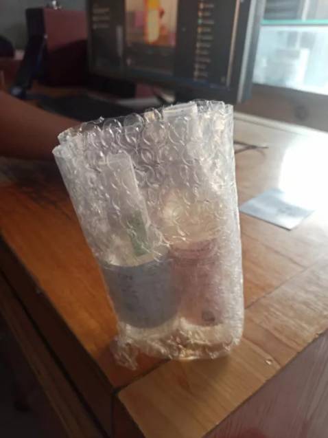 Gói mấy lớp chống sốc sợ hư đồ của mình hay sao á. Cưng ghê. Đuổi muỗi không được như mong đợi nhưng cũng cảm ơn shop nhiều vì sản phẩm nhé Gói mấy lớp chống sốc sợ hư đồ của mình hay sao á. Cưng ghê. Đuổi muỗi không được như mong đợi nhưng cũng cảm ơn shop nhiều vì sản phẩm nhé