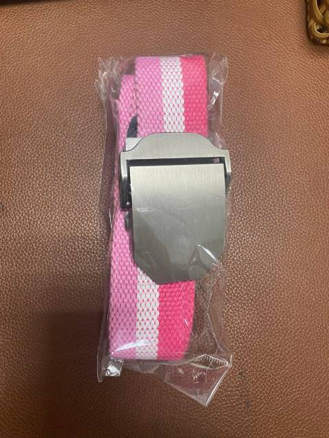 gửi hàng không đúng mẩu đặt