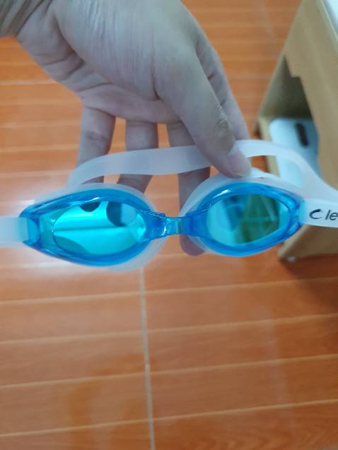 Đeo êm, dây co giãn tốt, ôm đầu. Mua 2 cái, 1 cái đứt dây, shop liên hệ đổi cái mới. Hài lòng. Đeo êm, dây co giãn tốt, ôm đầu. Mua 2 cái, 1 cái đứt dây, shop liên hệ đổi cái mới. Hài lòng.