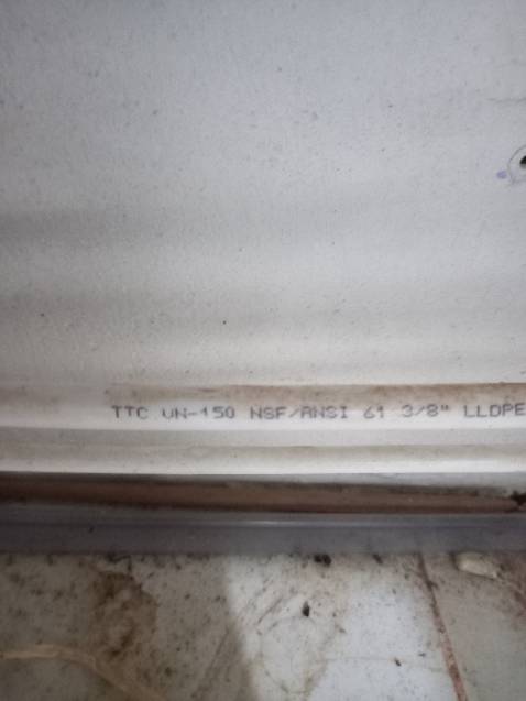 Shop ơi mình nhận dc hàng bên tiki giao rồi ,mà mình đặt lộn dây nhà mình phi 15 ,mà mình đặt phi 10,còn dây nước thải nhà mình phi 8 mà mình đặt phi 6 nên lắp vào ko vừa  ,shop đổi lại gúp mình với thanks