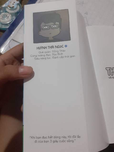 Quyển sách thể hiện đúng năng lực của tác giả đã được đề ra ngay trang đầu tiên =)))
Với mình chỉ dừng ở mức ổn.