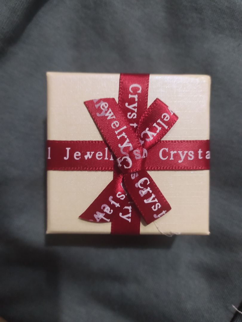 ui, nhận được hàng mình bất ngờ luôn, shop đóng gói siêu cẩn thận luôn, bóc ngàn lớp mới ra sản phẩm