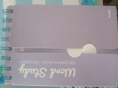 Sổ đẹp lắm luôn áaaaaaaaaa, nên mua nha mng,