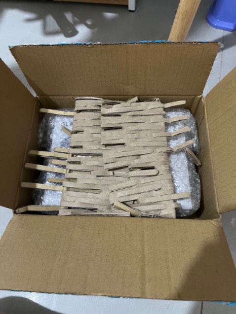 shop đóng hàng cẩn thận, hàng chất lượng; đơn vị  vận chuyển giao trễ 1 ngày so với thông báo trên đơn hàng