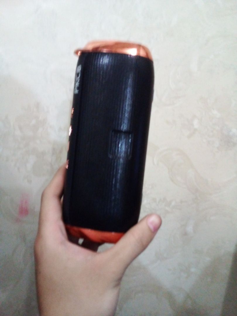 thiết kế đẹp . màu sắc cũng ok mới mua về không biết kết nối ^^ . nhờ hướng dẫn giơ ổn rồi sử dụng cảm thấy ok lắm