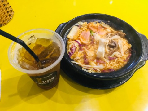 Ghế xịn xò lắm luôn, nhiều chế độ massage thích lắm, thích nhất là điều khiển bằng giọng nói, dễ sử dụng, hoạt động tốt