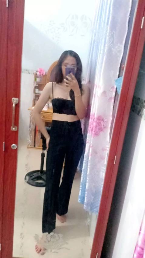 Quần đẹp nha chời mặt zô tôn dáng mà chân dài ra luôn 
Se ủng hộ tiếp