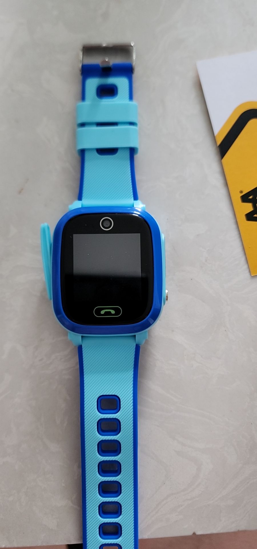 Đồng hồ k dùng đc, cửa hàng kêu thu hồi mà chờ hoài k tới lấy. Gọi thì bắt kêu ra bưu cục. Chất lượng và dịch vụ đều tệ.
Shop ép đánh giá 5 sao mơi chịu hoàn tiền