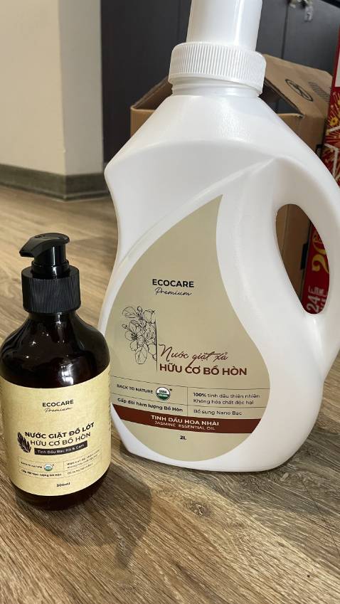 Sản phẩm rất tốt không gây khó chịu cho da, mùi dễ chịu rất ưng ý