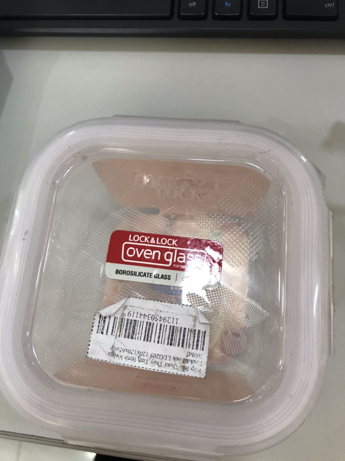 Hàng cũ bị xước nhiều chỗ nhìn như giống xài qua rồi, quá thất vọng lại Ko bọc chống xóc nữa,