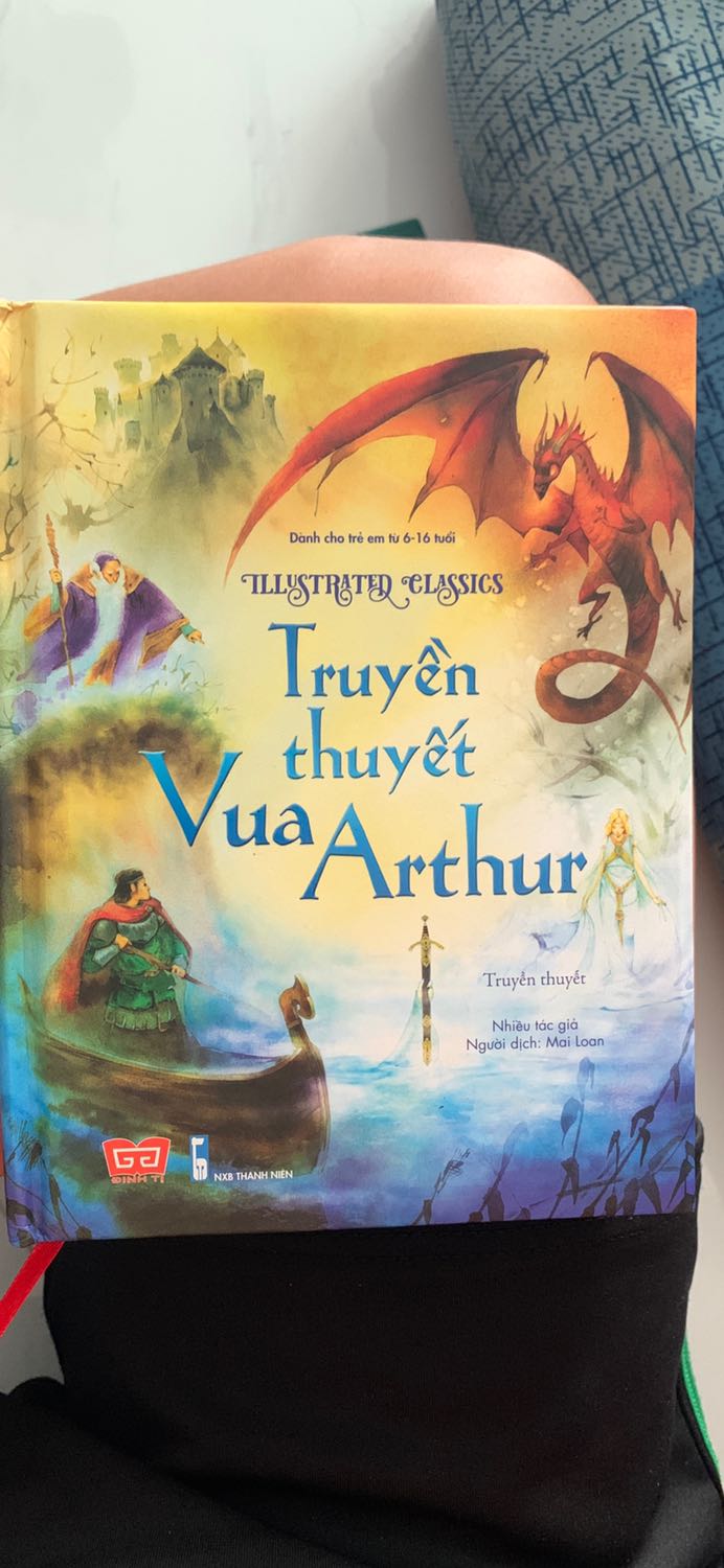 Sách bảo quản tốt, hơi bị biến dạng