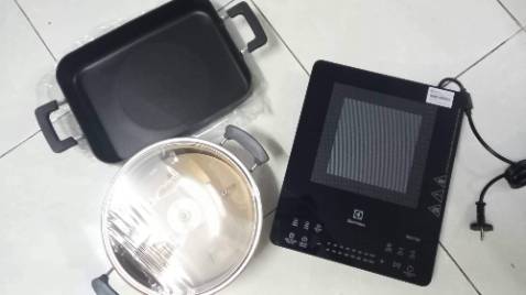 Công suất 2100w nên nấu sôi nhanh. Tiếng Việt dễ sử dụng. Nhỏ gọn. Được tặng nồi nữa.