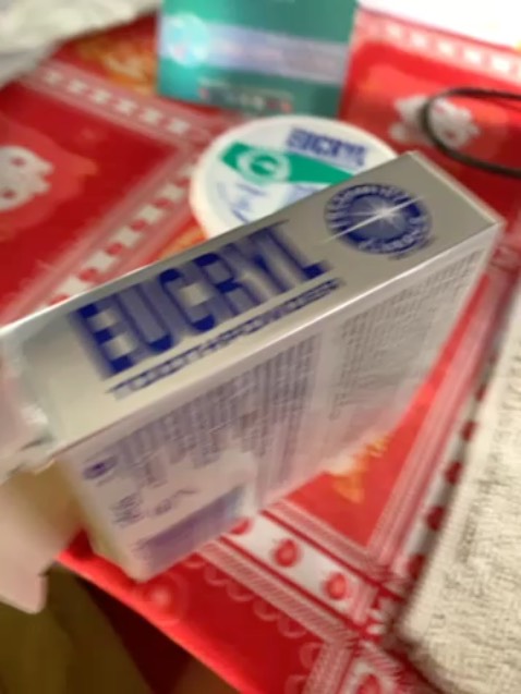 Shop giao hàng nhanh, đóng gói cẩn thận, lịch sự. Sp đúng hình có tem Chính hãng nhưng mã vạch ICheck thì chưa đăng ký. Cho shop 5 sao, để dùng thử rồi quay lại đánh giá chất lượng sau nhé!