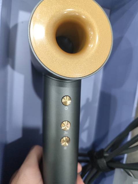 Có thể dùng sấy cho trẻ em được ko lo bị khô rối tóc chế độ nóng ẩm phù hợp với từng loại tóc