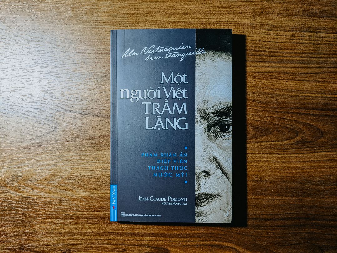 đọc nhanh một số phần trang mở đầu và kết thúc để có một cái nhìn sơ khởi, thì sách cho góc nhìn về một thời lịch sử hào hùng, và hiểu thêm về nhân cách anh hùng của Thiếu Tướng Phạm Xuân Ẩn. Kính cẩn nghiêng mình và đời đời nhớ ơn trước bậc cha ông đã đổ máu để giành được Hòa bình độc lập trên mảnh đất này
