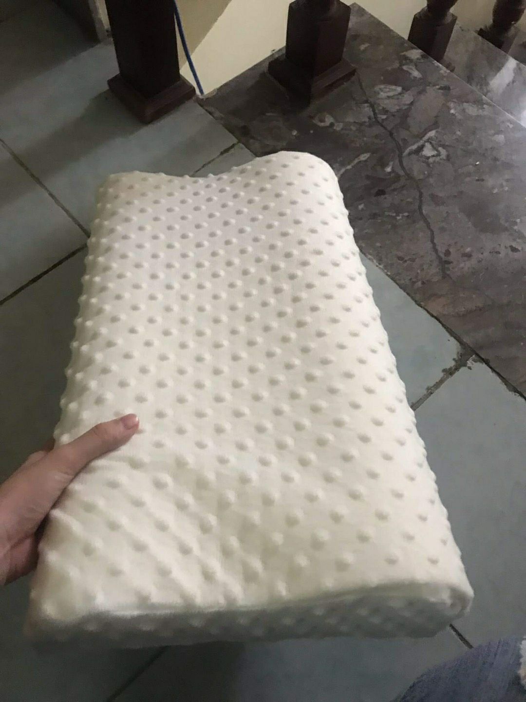 Gối mềm mại, đàn hồi tốt, nằm thích lắm mn ạ. mình sẽ mua ủng hộ  shop tiếp