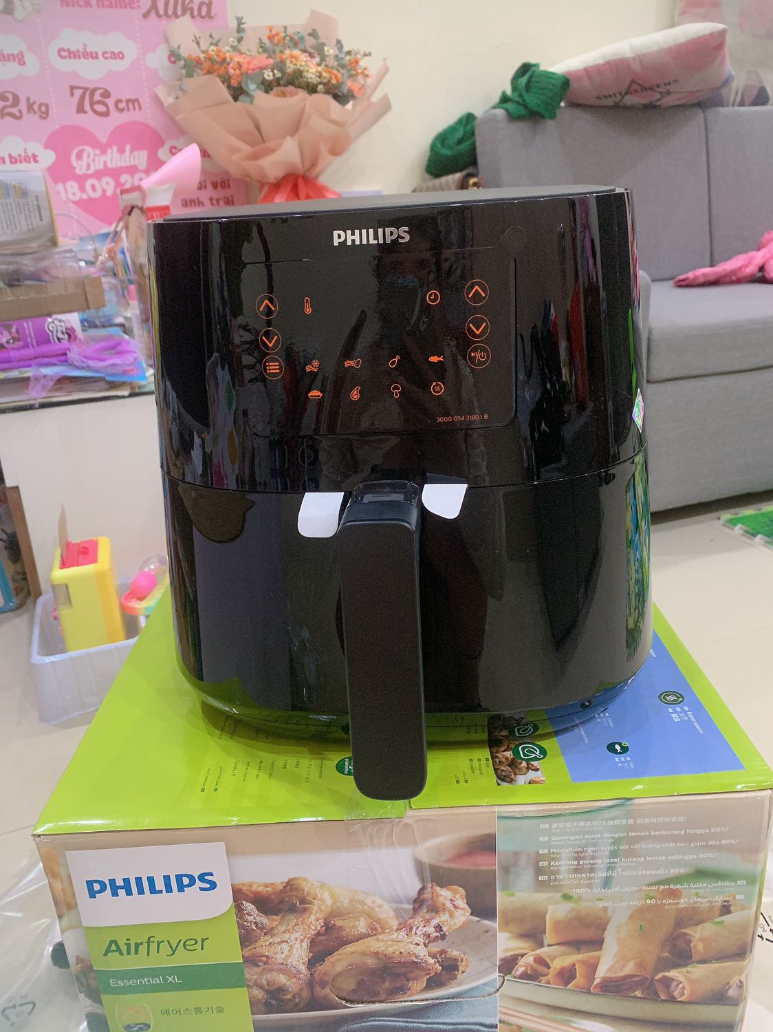 Shop giao hàng nhanh! Nguyên đai nguyên kiện, đập hộp nhìn mac nồi đẹp sang luôn. Thử chạy nồi tiếng kêu êm. Cảm ứng điện tử nhạy! Trc mình dùng nồi cơ thì cảm nhận thiết kế dây maiso cao hơn giỏ đựng, chắc có thể tuỳ kiểu dáng. Hy vọng dùng ok, vệ sinh dễ dàng.