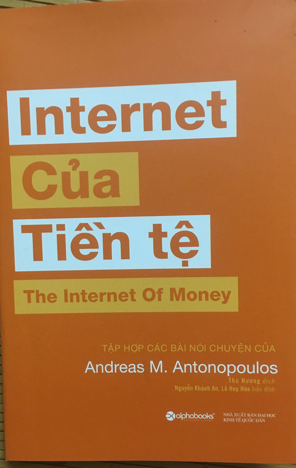 Một cuốn sách hay viết về Blockchain và ứng dụng của nó để cuộc sống tốt đẹp hơn, công bằng hơn, tự do hơn...