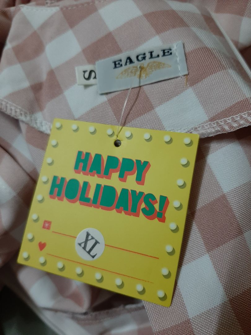 đặt size XL giao size S, dán size XL nữa, đề nghi đổi size giúp