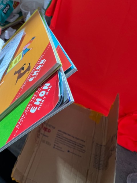 (*) Đánh giá không tính điểm
mua tổng cộng 4 quyển. mà không đóng được cái hộp cho hoàn chỉnh. làm hỏng sách.