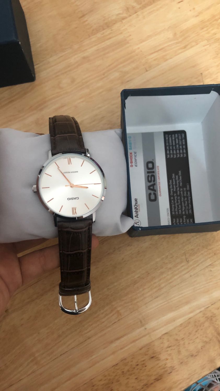 Giao nhầm hàng mà đánh giá gì? Giao sản phẩm khác mà gần cuối năm nên mình ko đổi, sản phẩm này giá rẻ hơn mà giao cho mình!