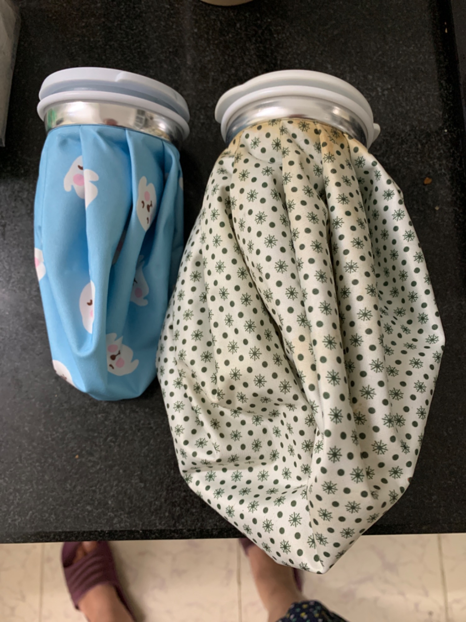 Sản phẩm nhỏ so với nhu cầu. Nhỏ hơn so với loại bán trên thị trường ở nhà thuốc. Hơi thất vọng. Điểm cộng là hoa văn dễ thương, xinh xắn.