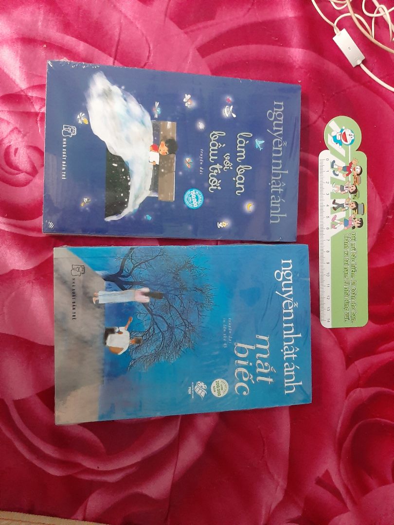 sách mới bìa in đẹp, đóng gói cẩn thận và giao hàng nhanh, rất thích