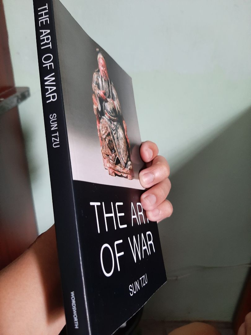 Sách rất sạch và mới. Nội dung chính của sách ngắn hơn mình tưởng tượng, nhưng giá trị thì xứng đáng với số tiền đã bỏ ra