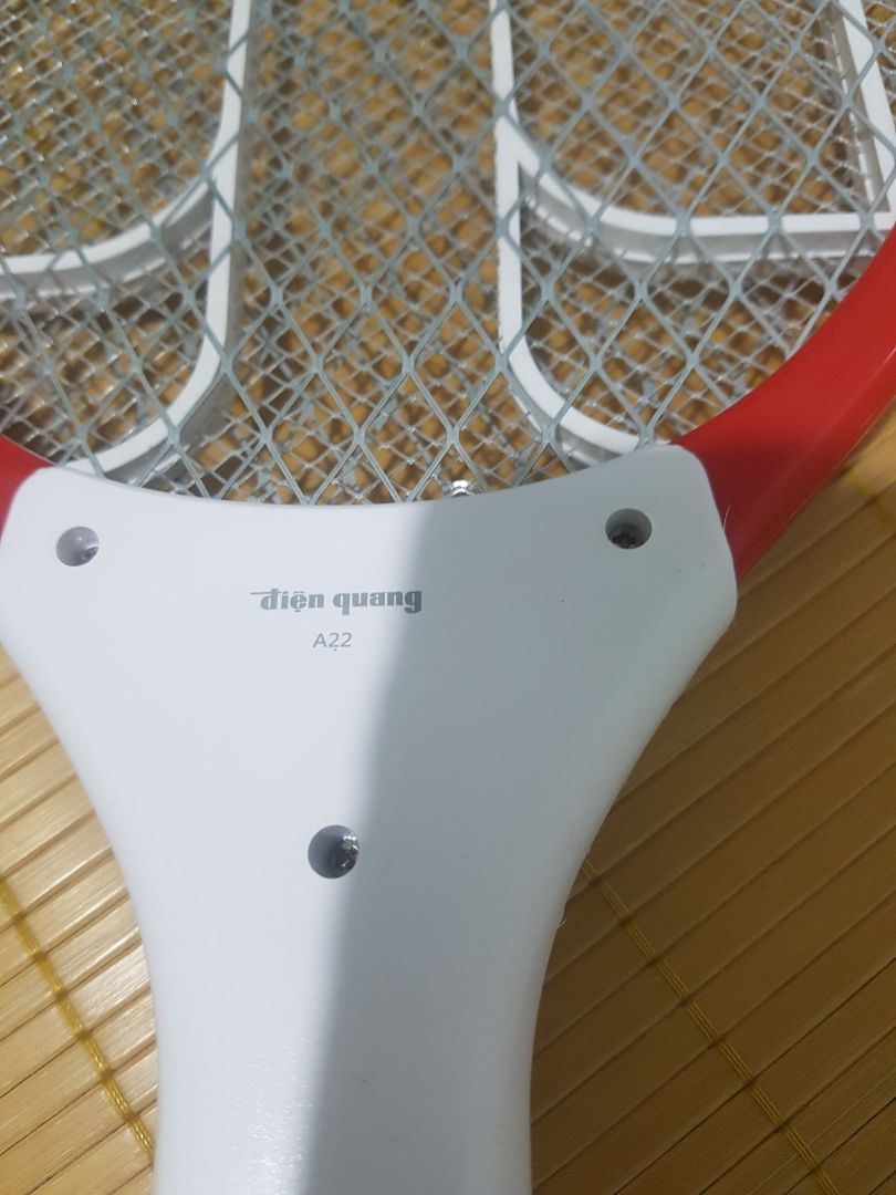 vượt đúng nhãn Điện Quang,

cứng cáp,

đã dùng được hơn 3 tháng, sạc tốt, nhạy với muỗi,

giá cạnh tranh, được freeship