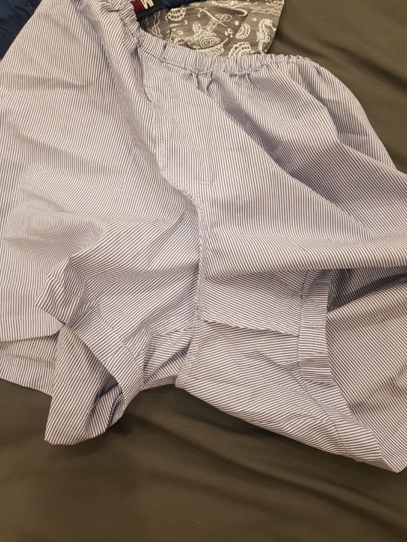 Quần may kỹ lưỡng, vải mát, mặc thoải mái. với giá đó là quá tốt. Mọi người yên tâm mua ủng hộ nhé. Không sợ mua phải hàng đểu đâu.