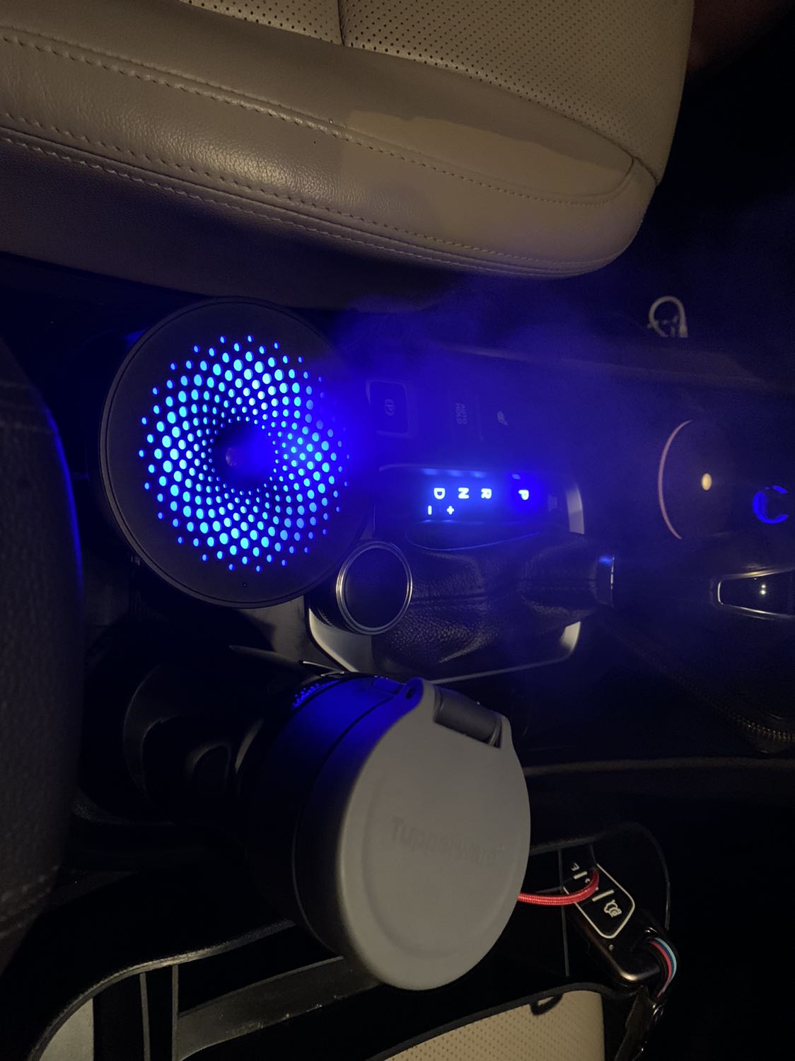 Thiết kế đẹp, lực phun tốt, giao hàng thiếu dây sạc và thu nhầm tiền ship. Nhưng vẫn cho 5 sao động viên shop. Thiết kế đẹp, lực phun tốt, giao hàng thiếu dây sạc và thu nhầm tiền ship. Nhưng vẫn cho 5 sao động viên shop.