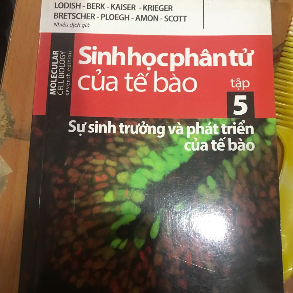 Sách khá  hữu ích với những người có chuyên ngành công nghệ sinh học, chất lượng sách tốt, giao hàng nhanh. Mình rất ưng ý với sản phẩm này