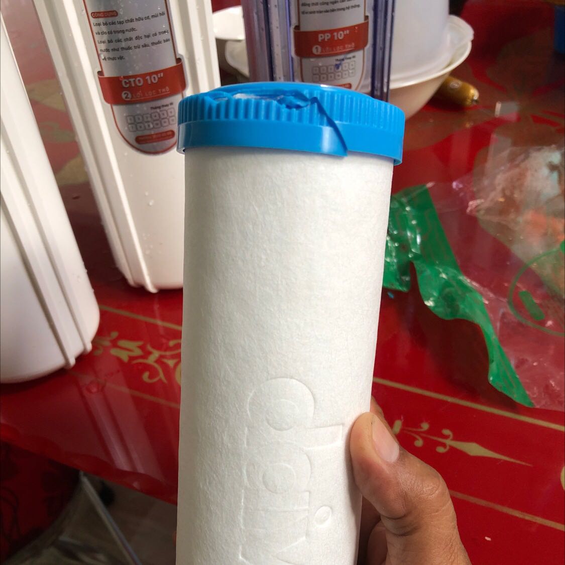Sáng nay thay lõi mở bao bì phát hiện bị vỡ vòng nhựa Sáng nay thay lõi mở bao bì phát hiện bị vỡ vòng nhựa