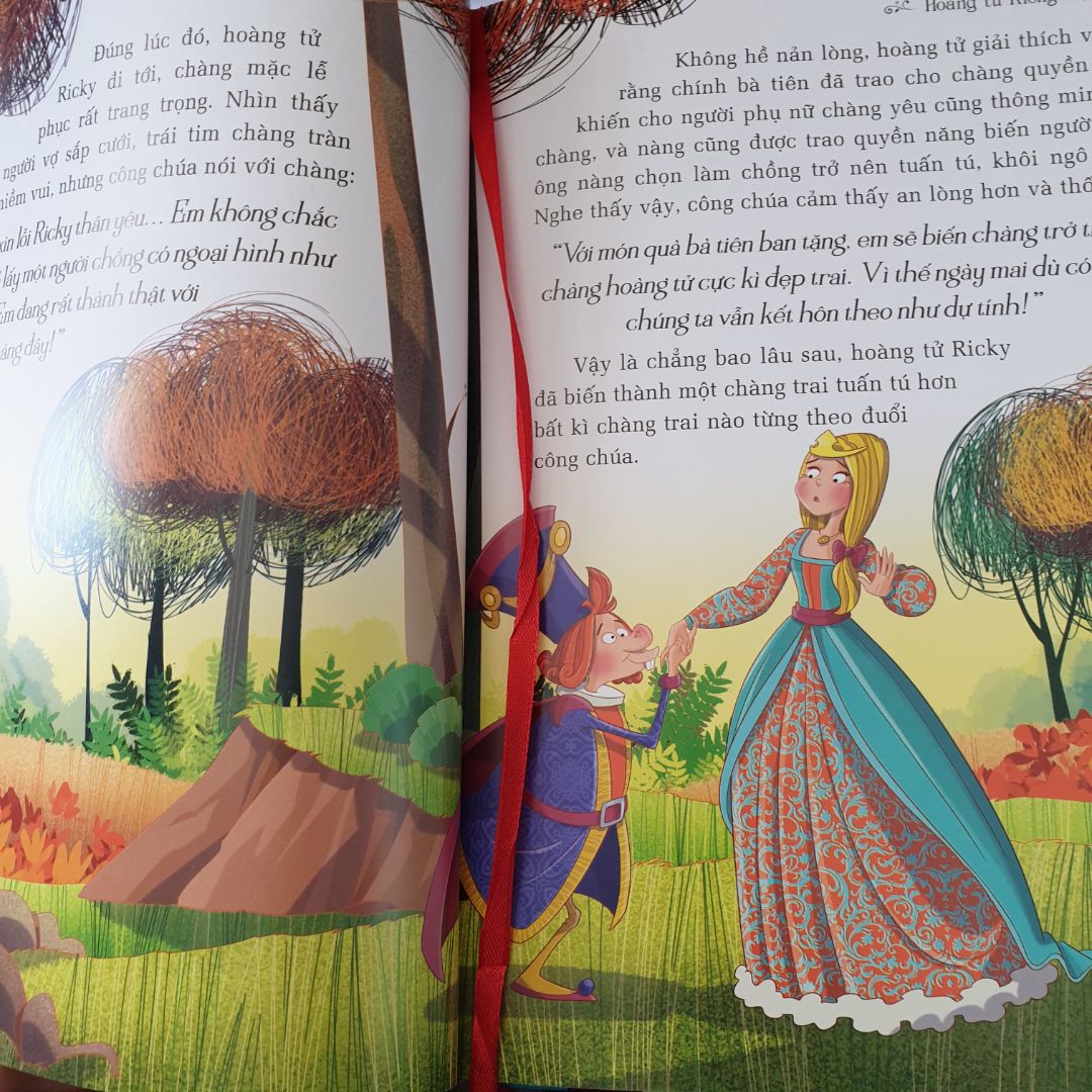 Sách bìa cứng, giấy láng. Nội dung, tranh vẽ đẹp.
Đóng gói đẹp, giao hàng nhanh.