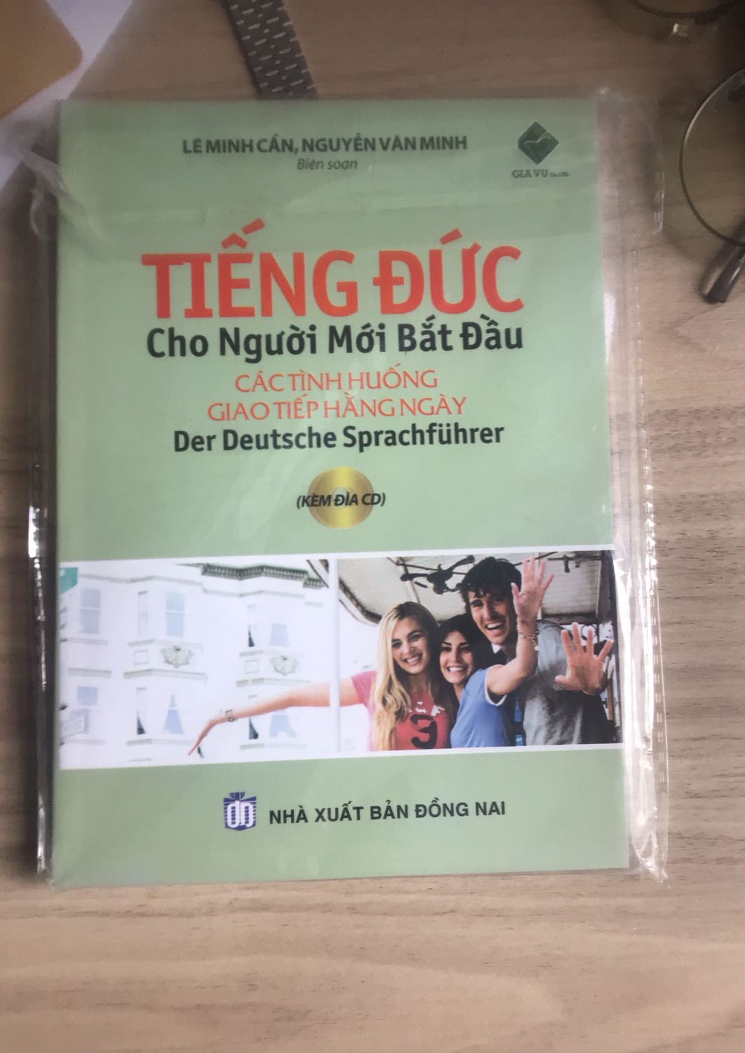 Được bọc rất cẩn thận giao hàng nhanh không bị dập nát, đĩa được bao bì kĩ càng edit ? đẹp