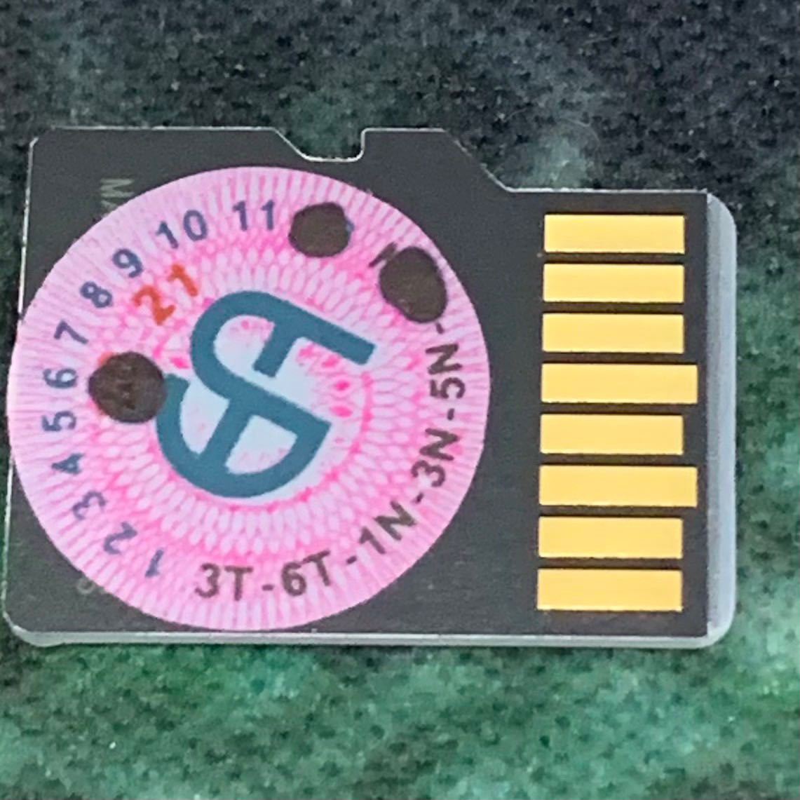 Mua 2 cái thẻ nhớ.
SanDisk của FPT thì không ghi bảo hành đến bao giờ???
Cái Samsung của EAVN thì bảo hành 10 năm.
Tôi muốn trả lại cái SanDisk, do trên bao bì của FPT không ghi rõ là bảo hành bao lâu nên phải khui ra mới biết, mà cuối cùng cũng chả biết nó bảo hành thế nào. FPT làm ăn tào lao ghê