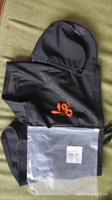 Gói hàng kĩ càng với túi zip, giao hàng nhanh. Chất liệu phù hợp, co giãn thoải mái. Vừa vặn với mình. Rất hài lòng