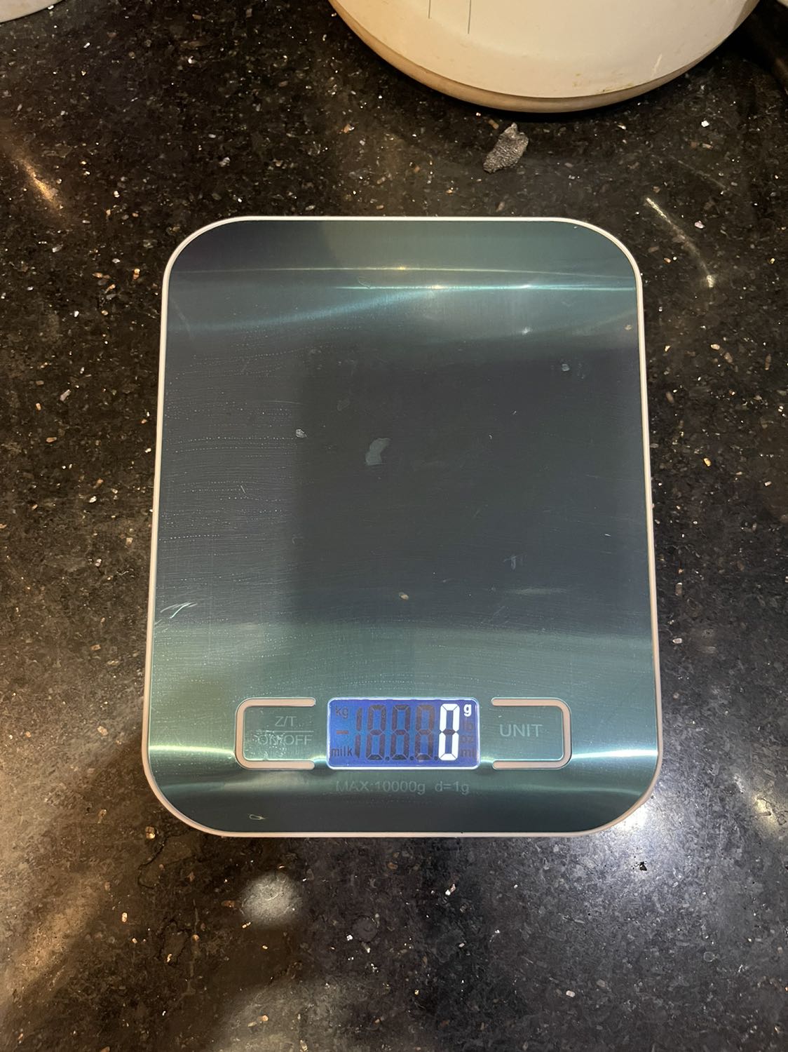 Hình thức cân đẹp. Tuy nhiên về hoạt động thì cảm giác chưa được chính xác.
Cùng một sản phẩm đặt lên 2 lần liên tiếp thì cho ra 2 kết quả có chênh lệch. Hình thức cân đẹp. Tuy nhiên về hoạt động thì cảm giác chưa được chính xác.
Cùng một sản phẩm đặt lên 2 lần liên tiếp thì cho ra 2 kết quả có chênh lệch.