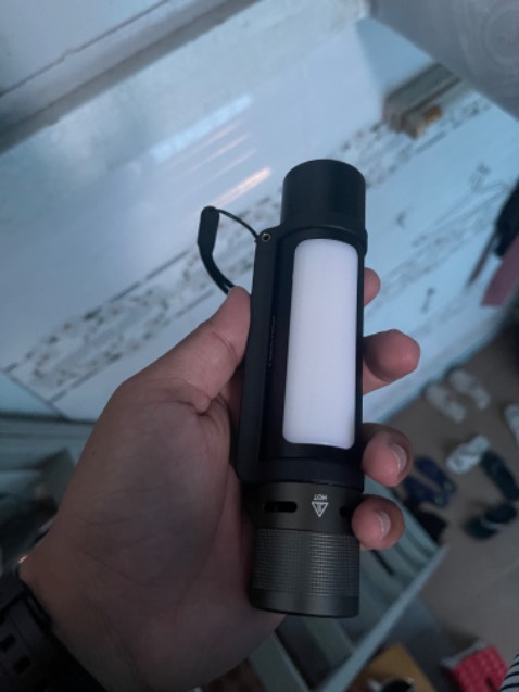 đẹp nguyên seal, *** ko bật được chế độ sáng ở thân, nhấn 0,5 giây ko bật được chế độ sáng ở thân