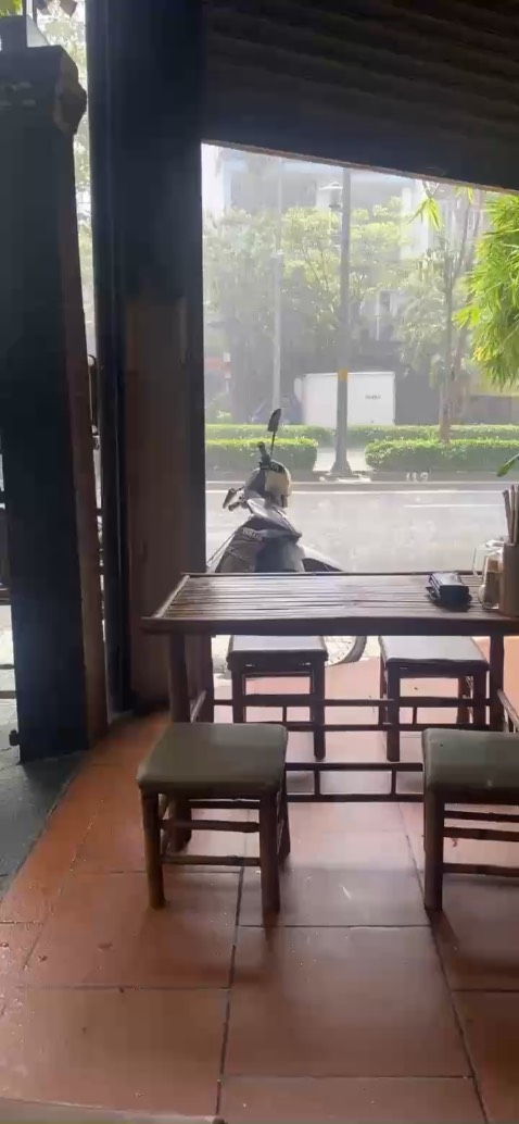 Chiếu tốt. Bé thích Chiếu tốt. Bé thích