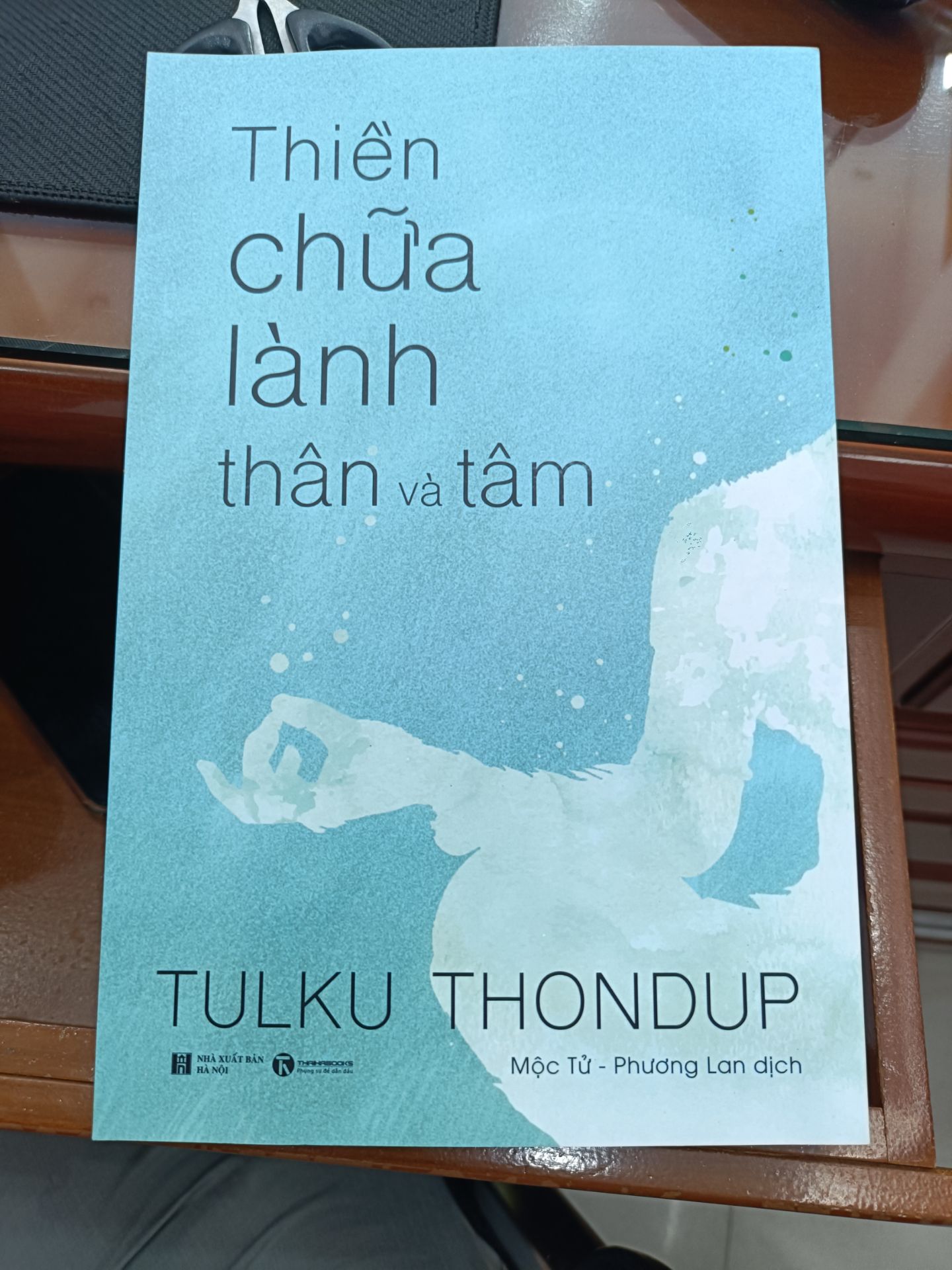 Tôi mua quyển sách thánh đế thánh đạo 186.000 lại đóng gói gửi cho tôi quyển sách thiền chữa lành 95.000đ vậy là làm sao ?
