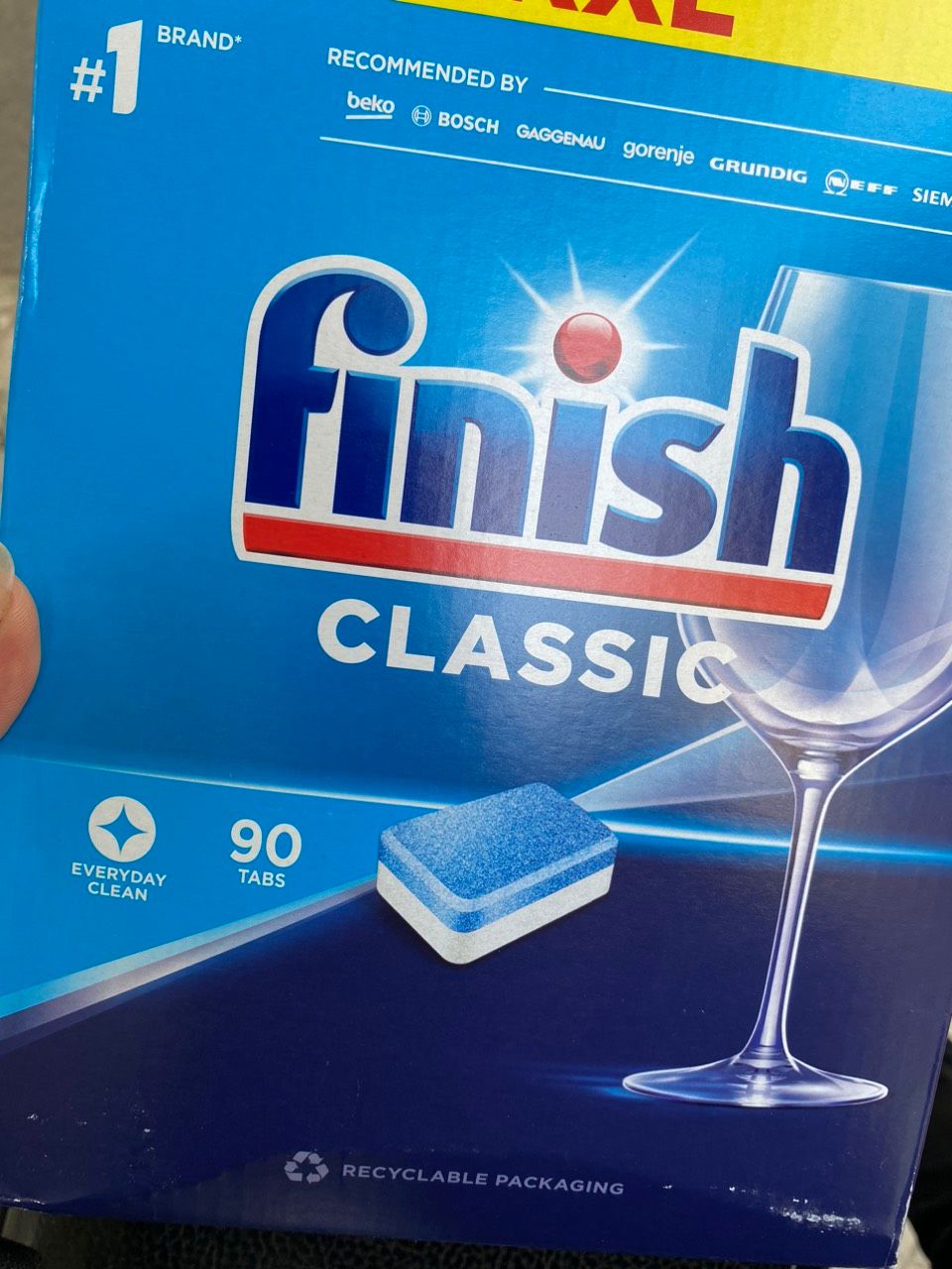 Đã mua nhiều lần, shop giao đúng mẫu mã, date mới, đóng gói chắc chắn, hàng chất lượng dùng rất tốt