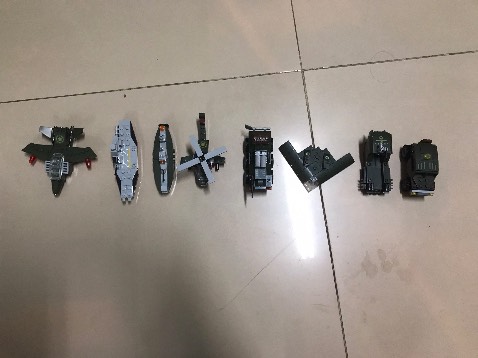 Sản phẩm đúng như mô tả. Bạn nhỏ nhà mình lắp có nửa buổi là xong.