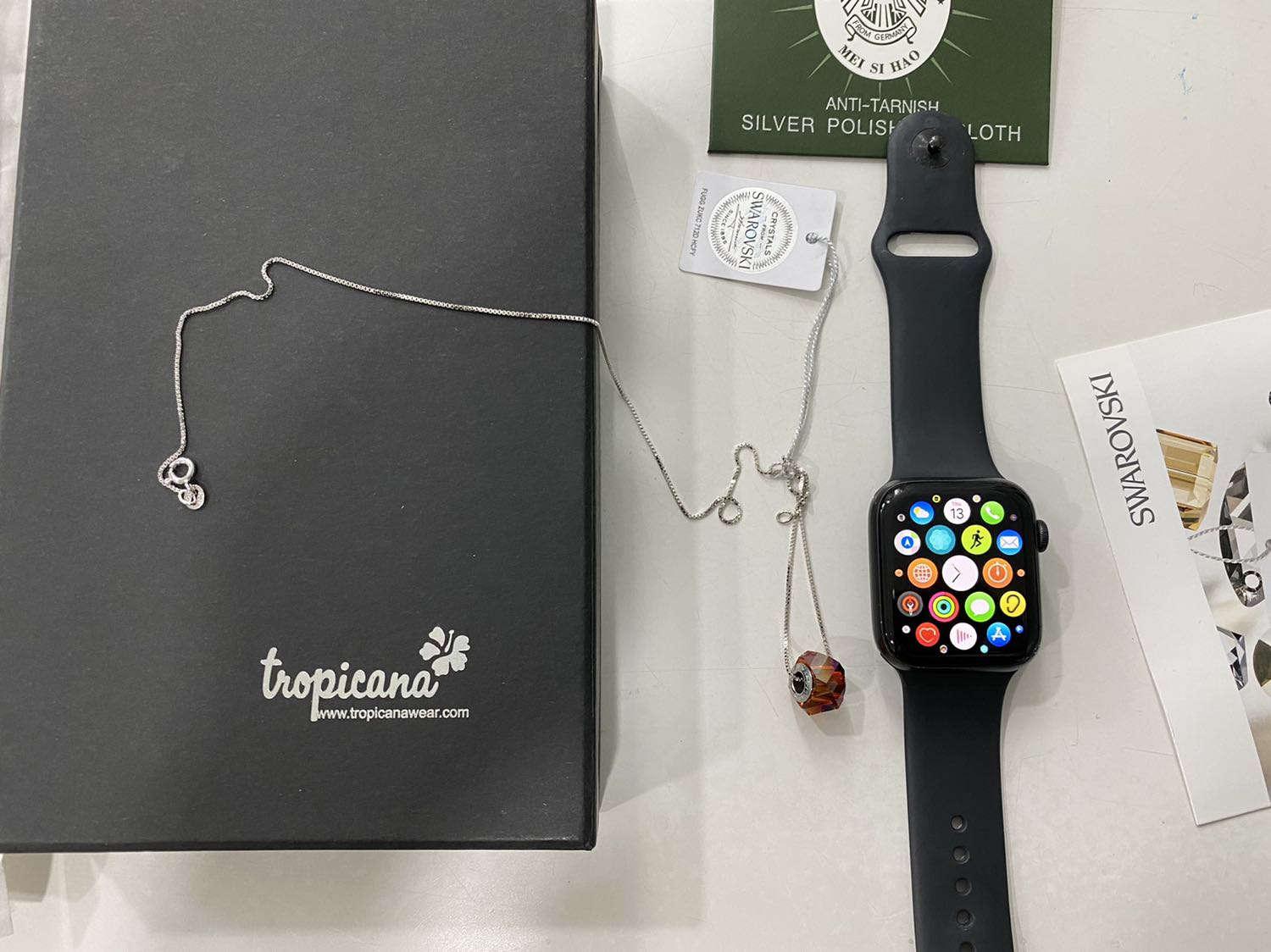 Dây đẹp , nhưng hơi mảnh nên chỉ sợ dễ đứt thôi !