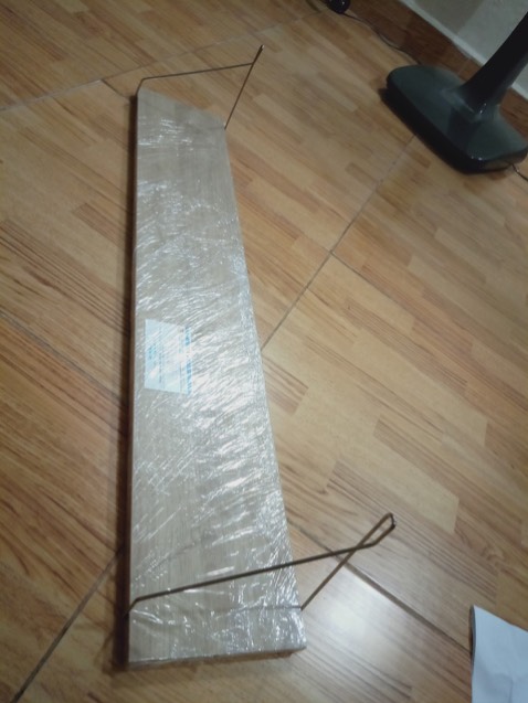 Kệ gỗ rất ưng ý. Chiều dài phù hợp để chứa được nhiều sách và đồ trang trí trên tường. Mình rất ưng vì hãng có thêm cả các phụ kiện giúp treo kệ dễ dàng và hiệu quả, có cả móc treo và dụng cụ căn chỉnh, tờ hướng dẫn lắp ghép. Mình rất thích. Kệ gỗ rất ưng ý. Chiều dài phù hợp để chứa được nhiều sách và đồ trang trí trên tường. Mình rất ưng vì hãng có thêm cả các phụ kiện giúp treo kệ dễ dàng và hiệu quả, có cả móc treo và dụng cụ căn chỉnh, tờ hướng dẫn lắp ghép. Mình rất thích.