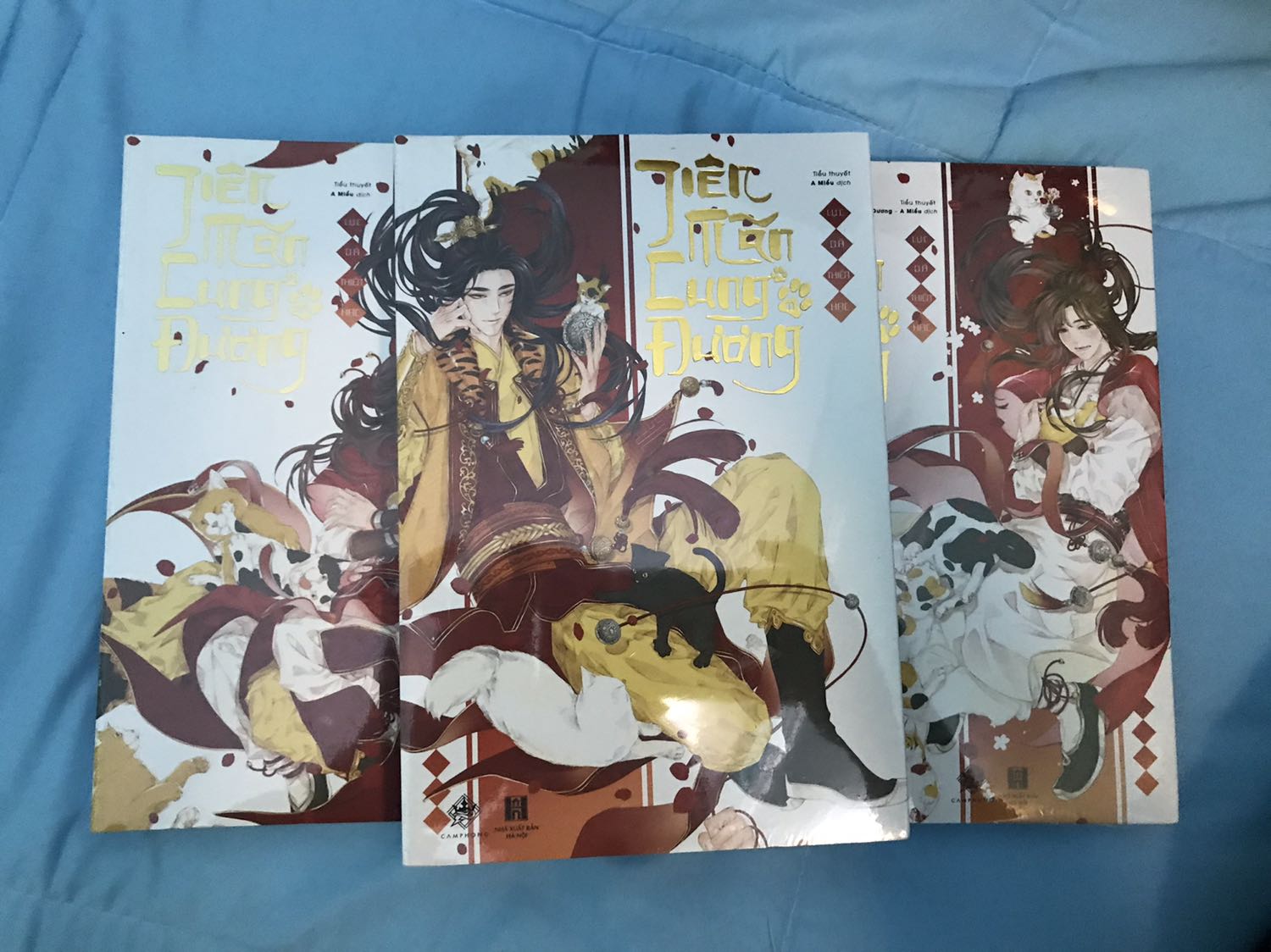 Giao hàng nhanh lắm lun! Với nội dung truyện thì hay không bàn cãi. Sách giao đến cũng không bị móp gốc. Rất vừa ý