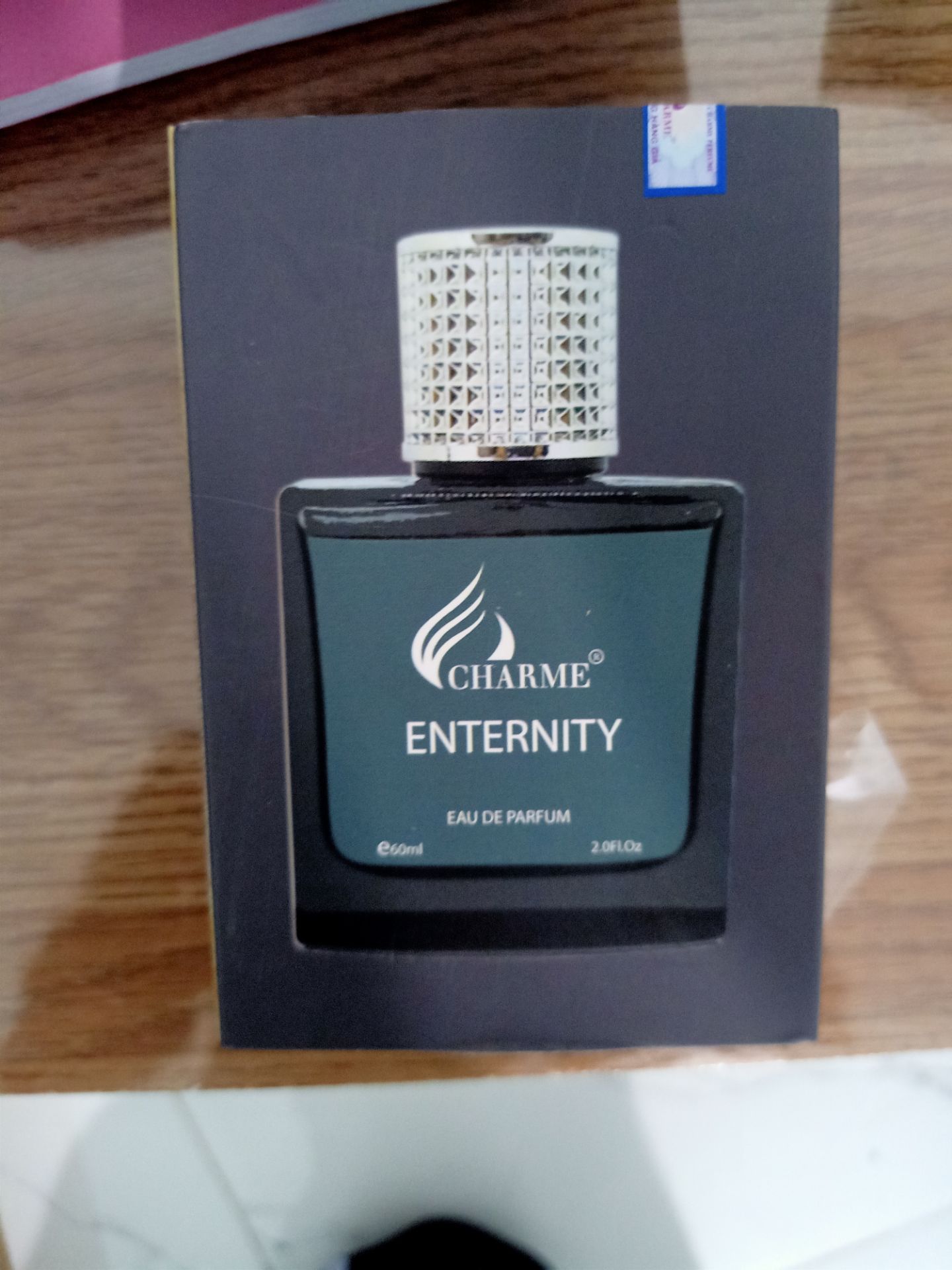 sản phẩm đã giao sai còn không cho người khác đổi lại , tiki làm ăn thế à , tôi thật sự rất bức xúc về vấn đề này, đơn hàng tôi đặt mua trị giá 399k mà tiki giao đơn hàng có giá 260k . Tôi thật sự rất quan ngại về việc tiki giao hàng như thế.