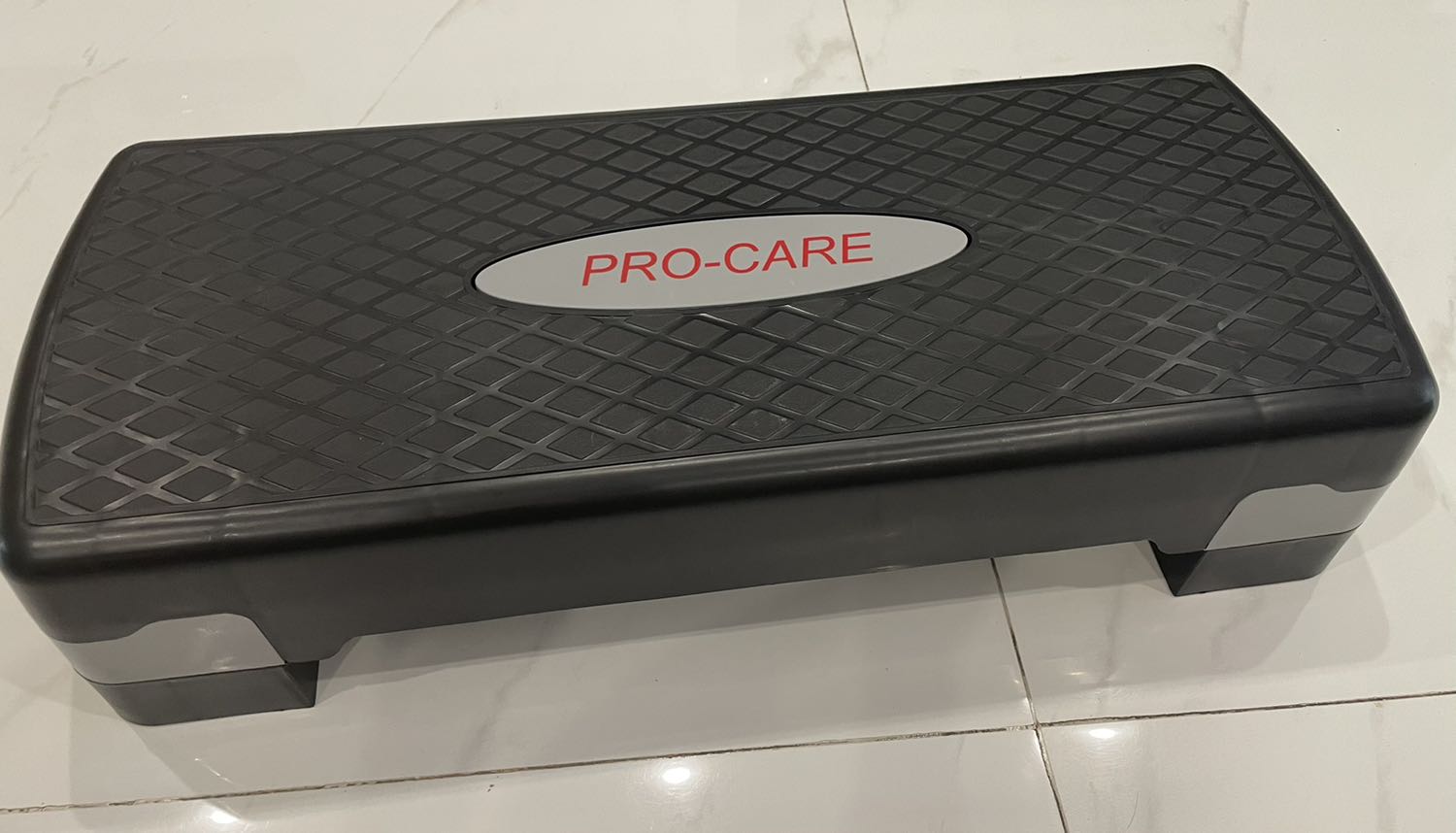 Sản phẩm đẹp, chắc chắn, có 2 nấc để điều chỉnh chiều cao.
Đẹp hơn mình mong đợi. Rất đáng mua nha!