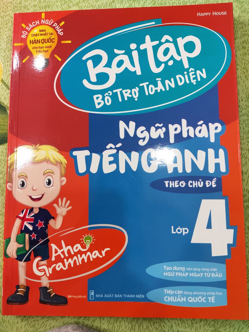 Giao hàng nhanh, sản phẩm đóng gói cẩn thận. sách có hình minh hoạ màu sắc, cấu trúc ngữ pháp, bố cục đơn giản dễ hiểu cho các bạn nhỏ dễ tiếp cận, tiếp thu.
